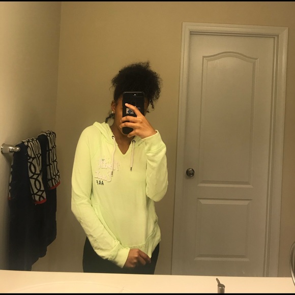 A&F HOODIE - Picture 3 of 3